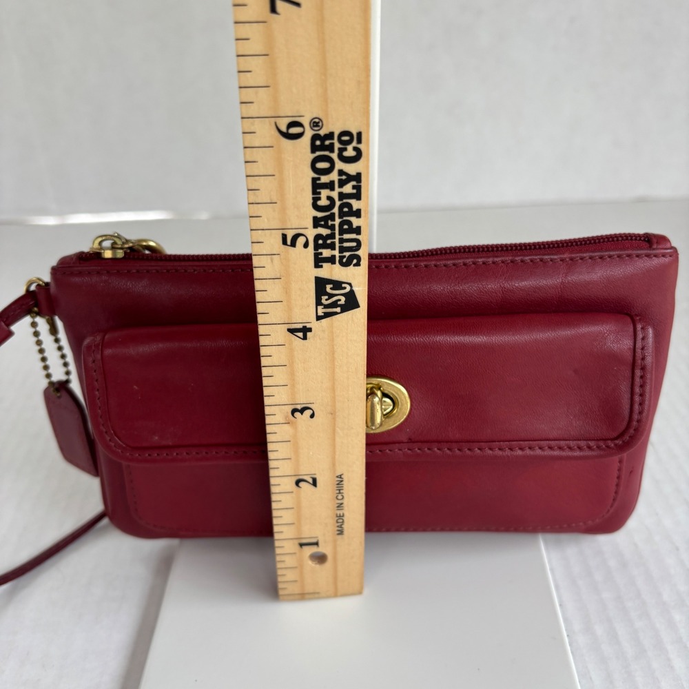 Coach Vintage Red Leather‎ Turnlock Wristlet Clutch Glove Tanned Cowhide 7.5in - Picture 5 of 10